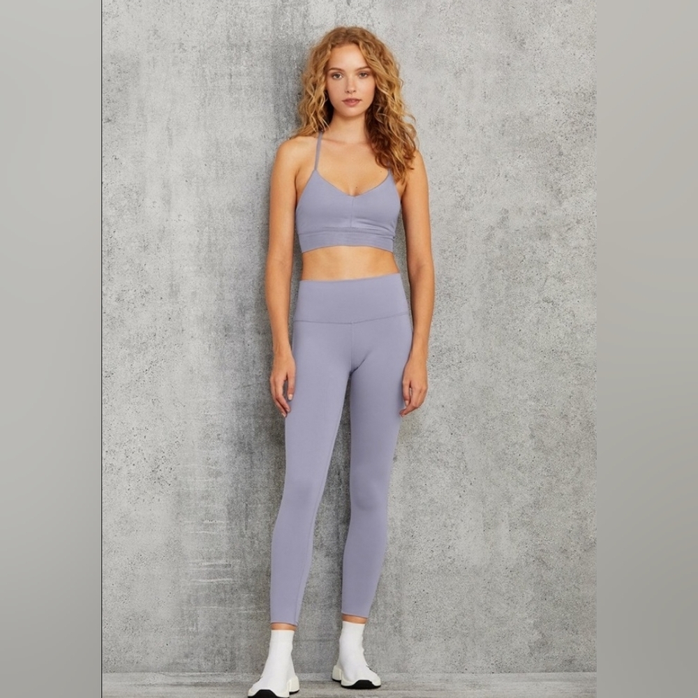 NWT ALO YOGA  AIRLIFT BLUE MOON LEGGING